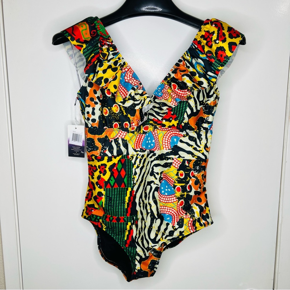 Averie Deep Plunge Retro Harlow one Piece Swimsuit NWT Size Medium NEW